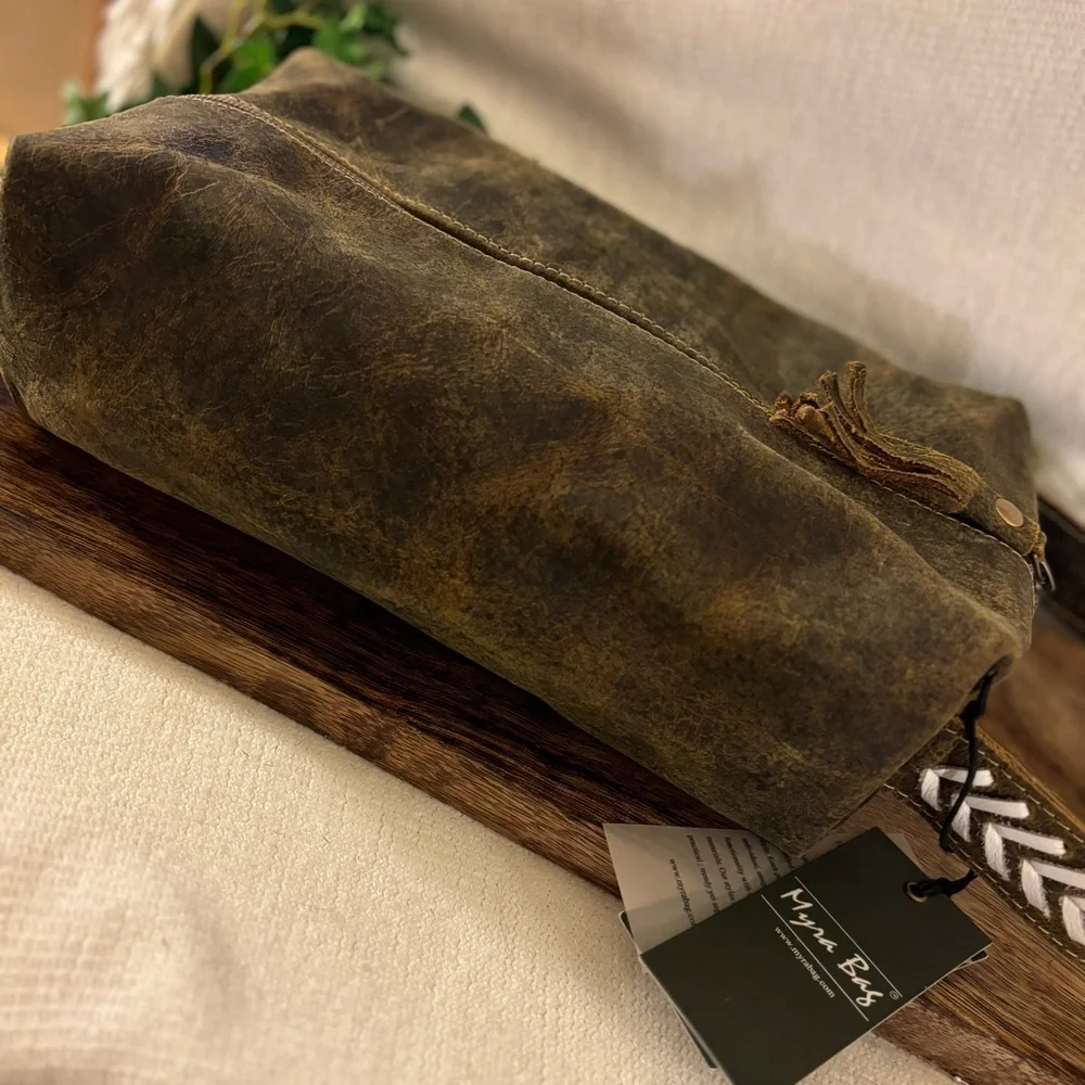 Myra Bag Leather Makeup/Cosmetic Bag/Shaving Bag